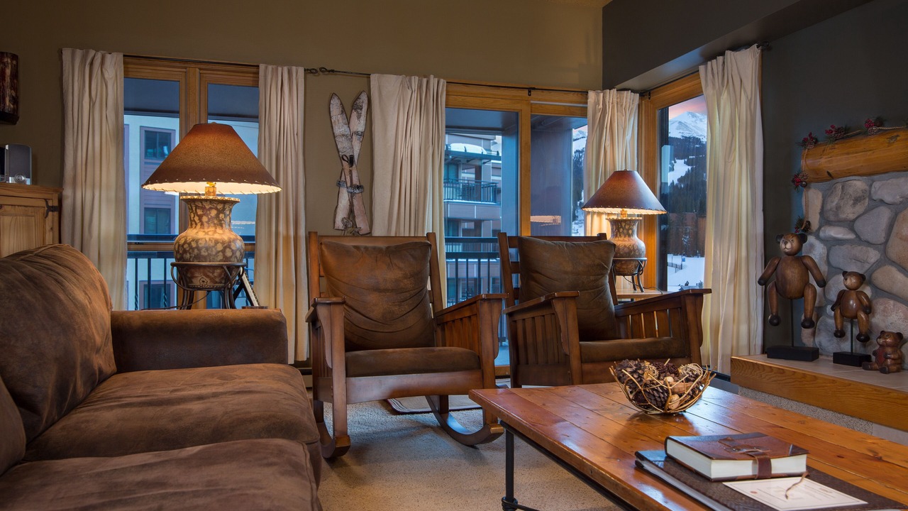 Photo of Bedroom in Peak 9