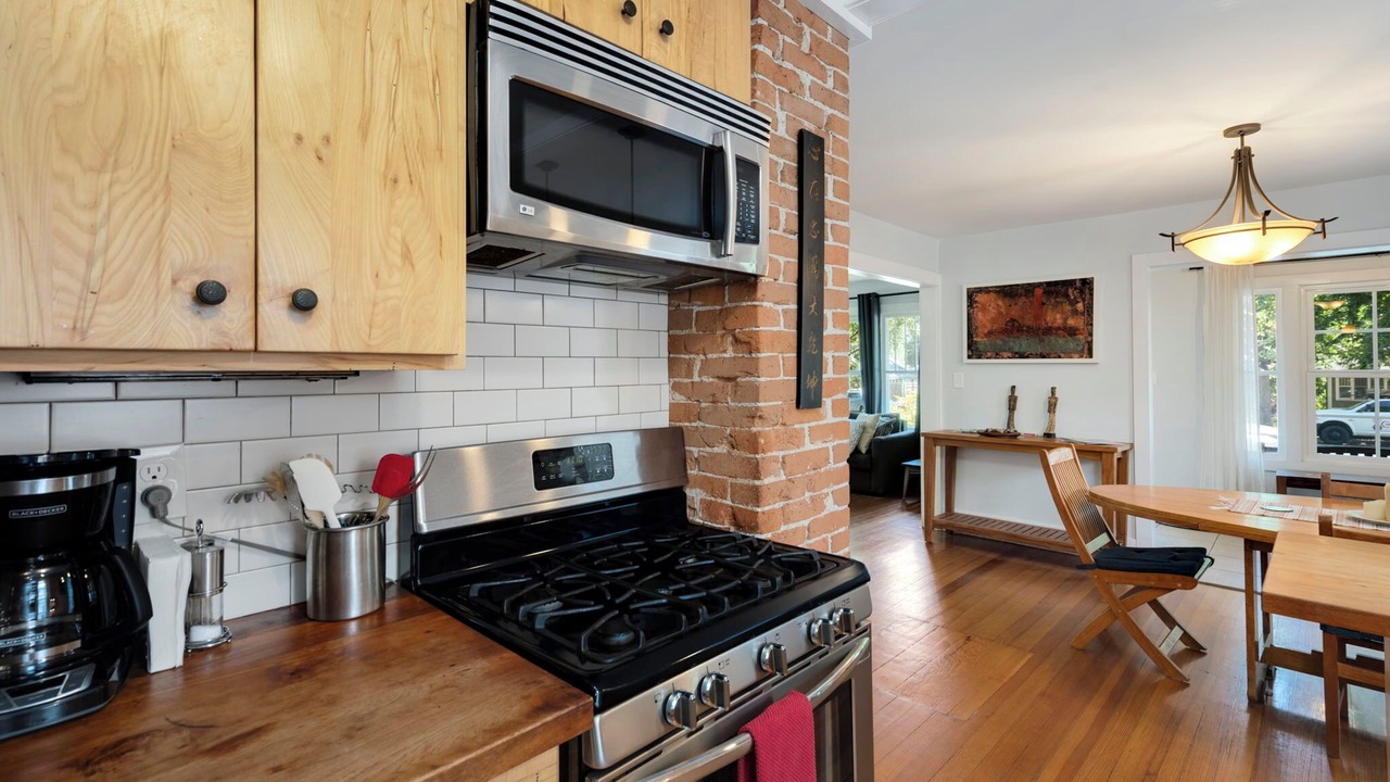 Photo of Kitchen in Martinez Park