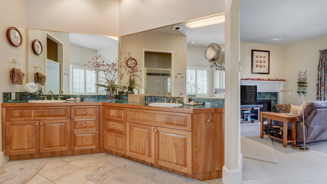 Photo of Bathroom in Broadmoor