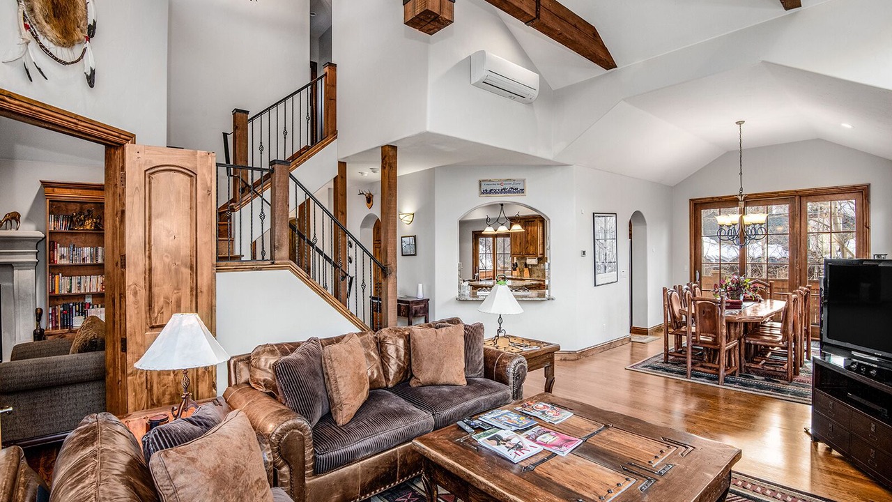 Photo of Bedroom in Highland Meadows