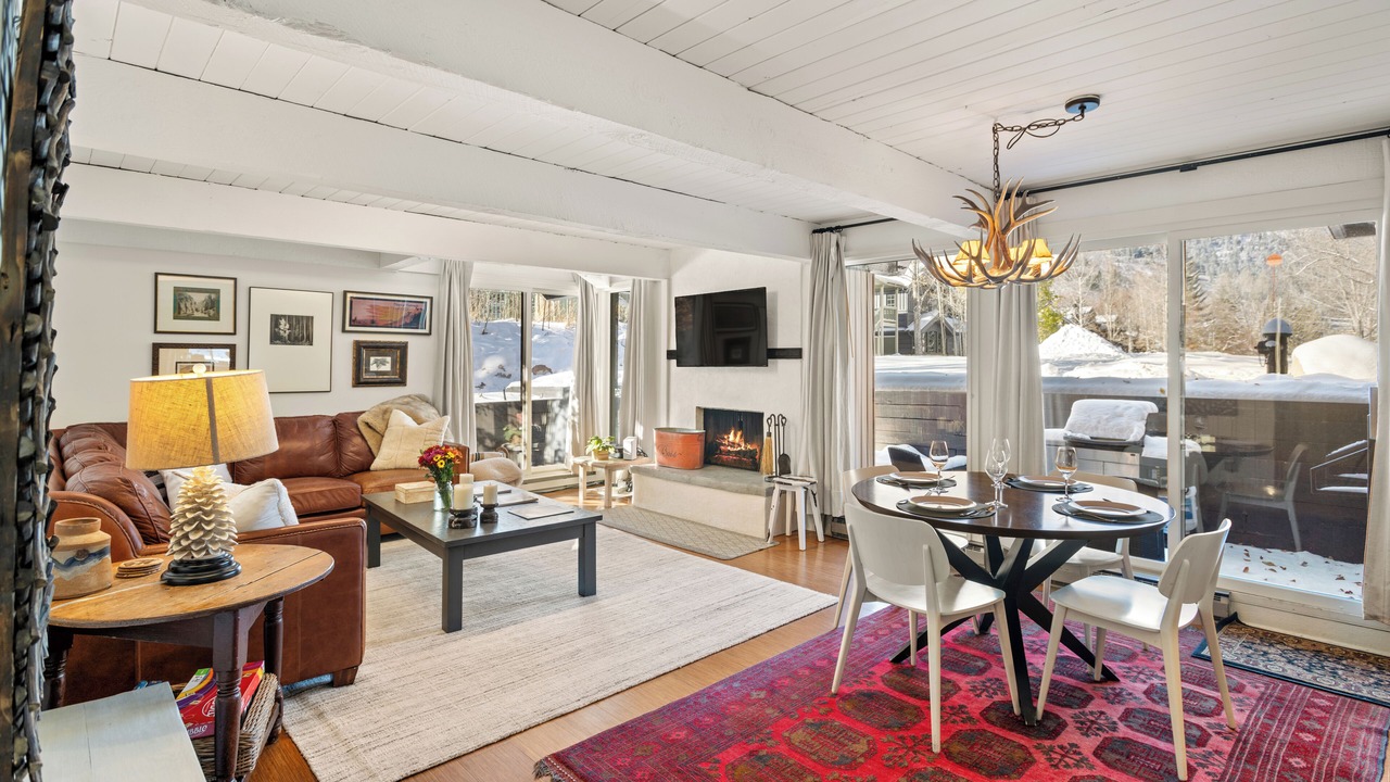 Photo of Livingroom in Aspen