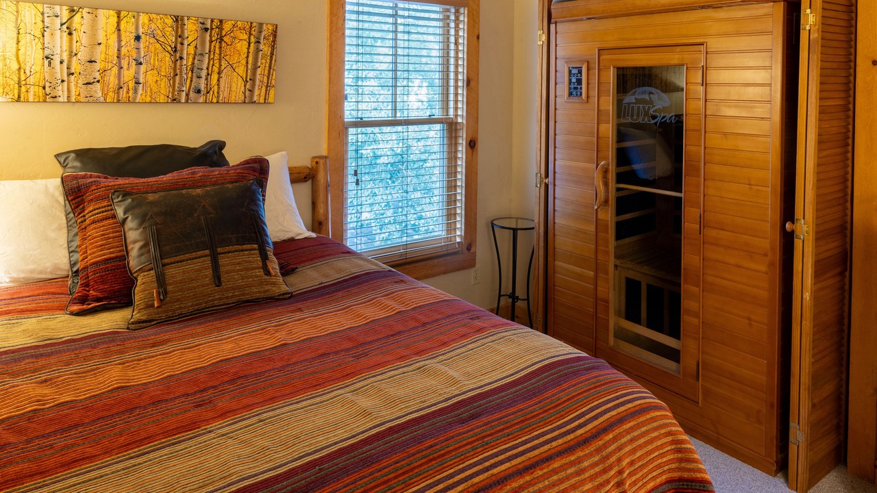 Photo of Bedroom in Crested Butte