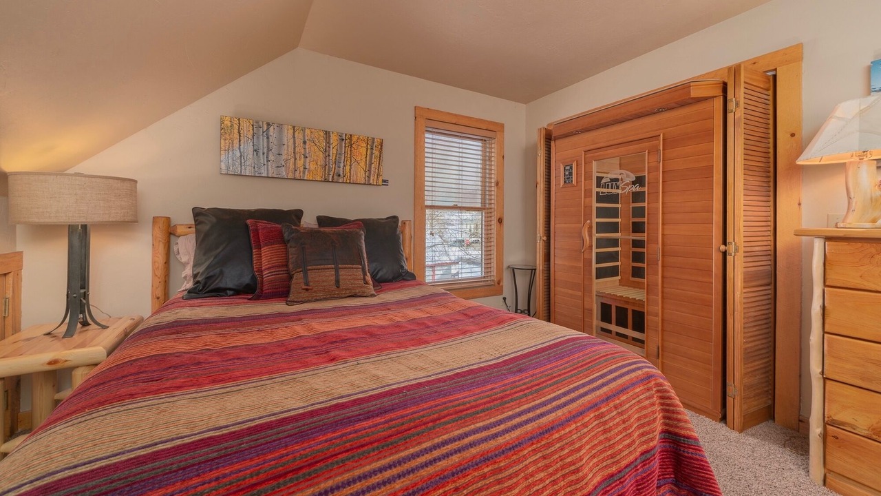 Photo of Bedroom in Crested Butte