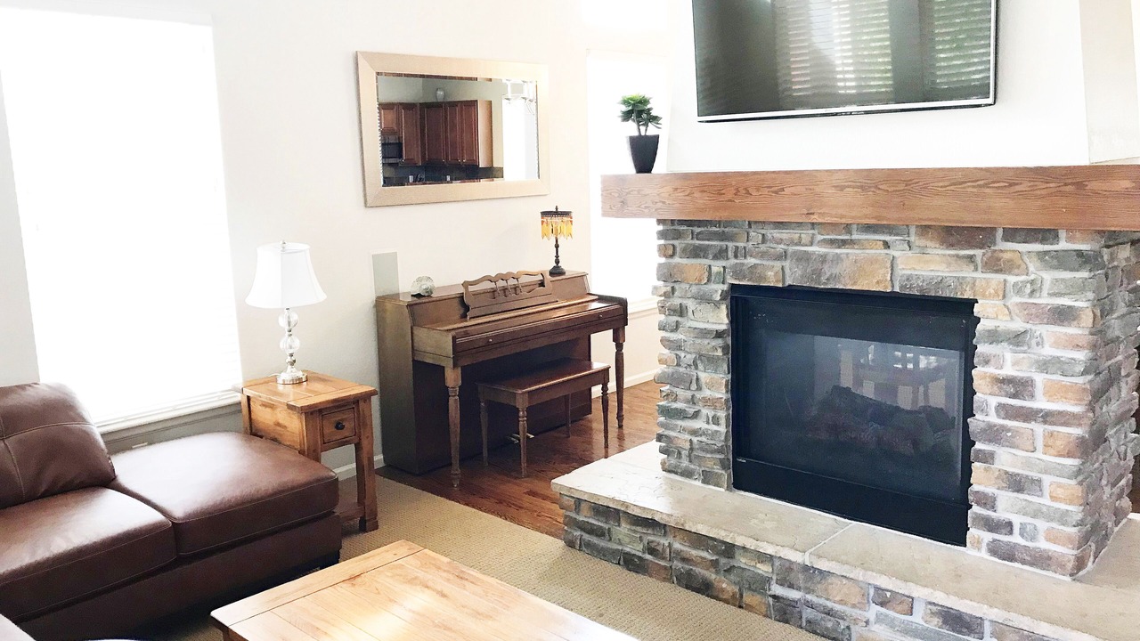 Photo of Livingroom in Silvercreek