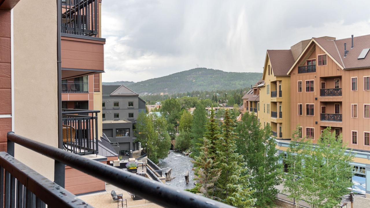 Photo of Outdoor in Peak 9