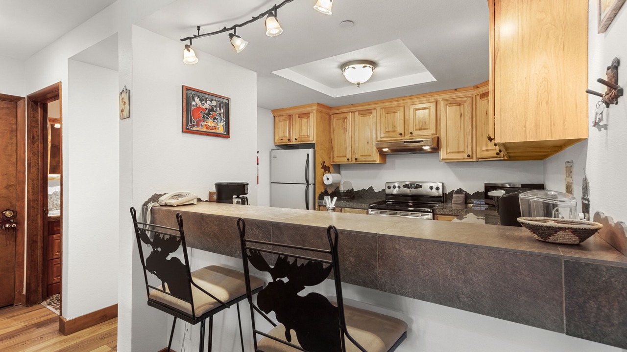 Photo of Kitchen in Peak 9