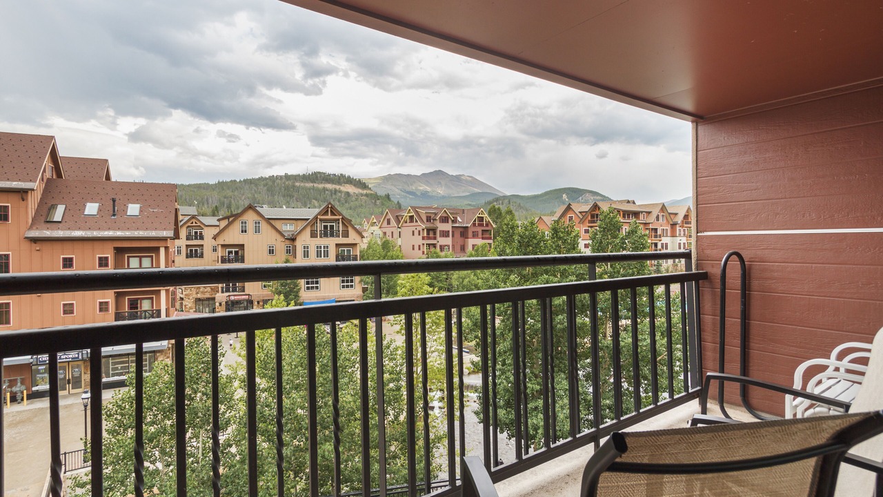 Photo of Outdoor in Peak 9