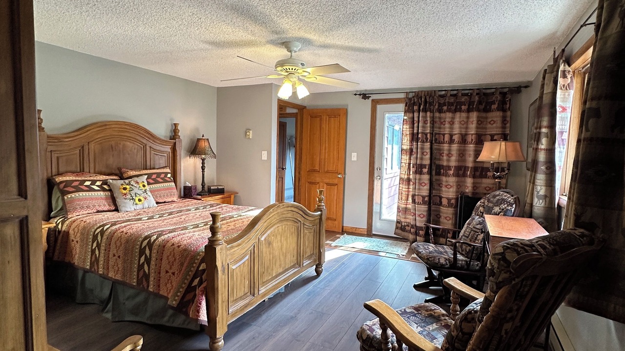 Photo of Bedroom in South Fork