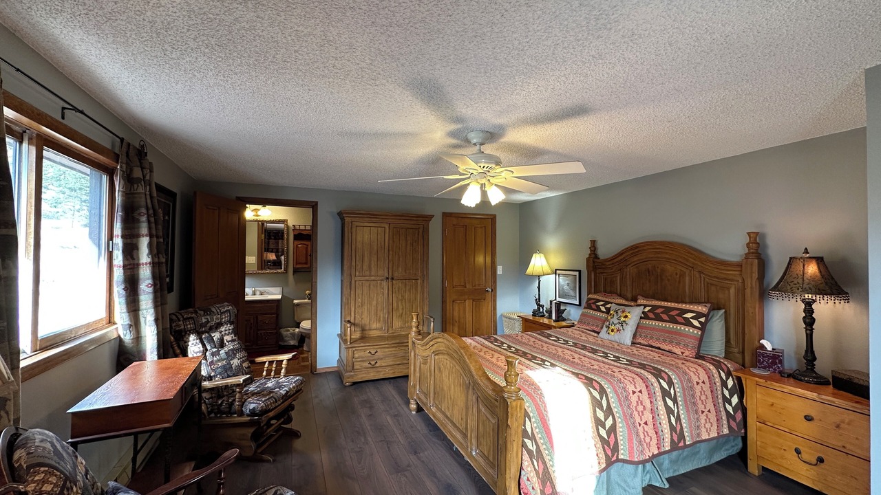 Photo of Bedroom in South Fork
