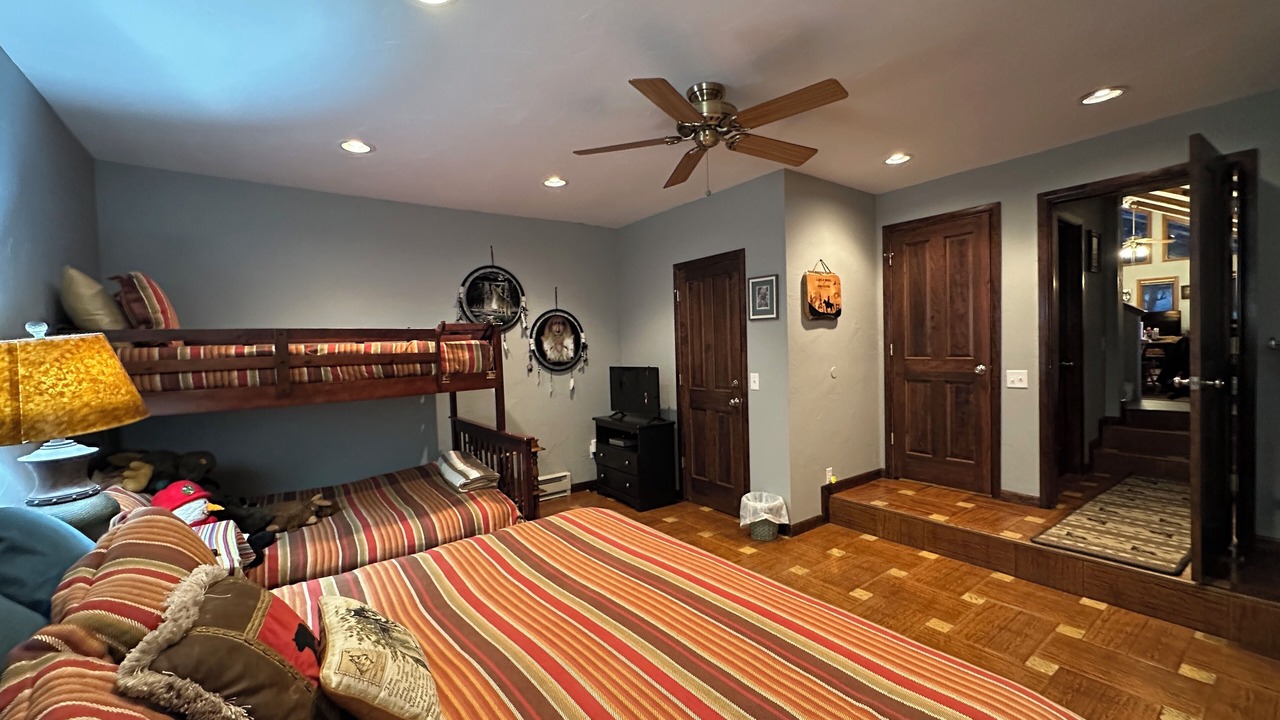 Photo of Bedroom in South Fork