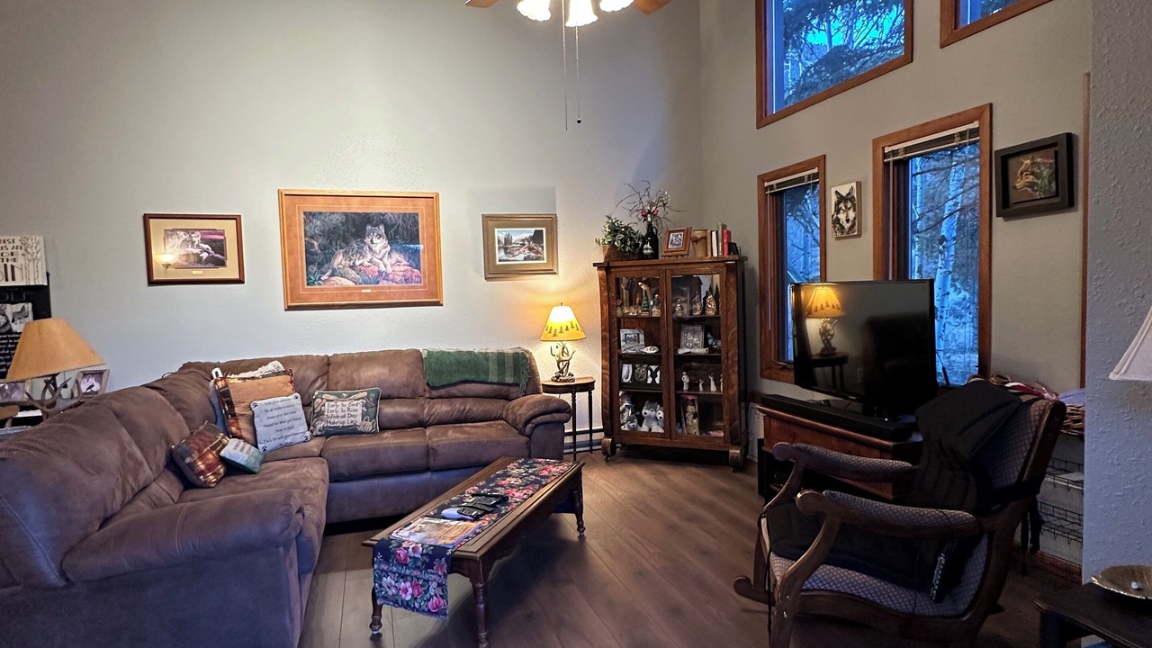 Photo of Bedroom in South Fork