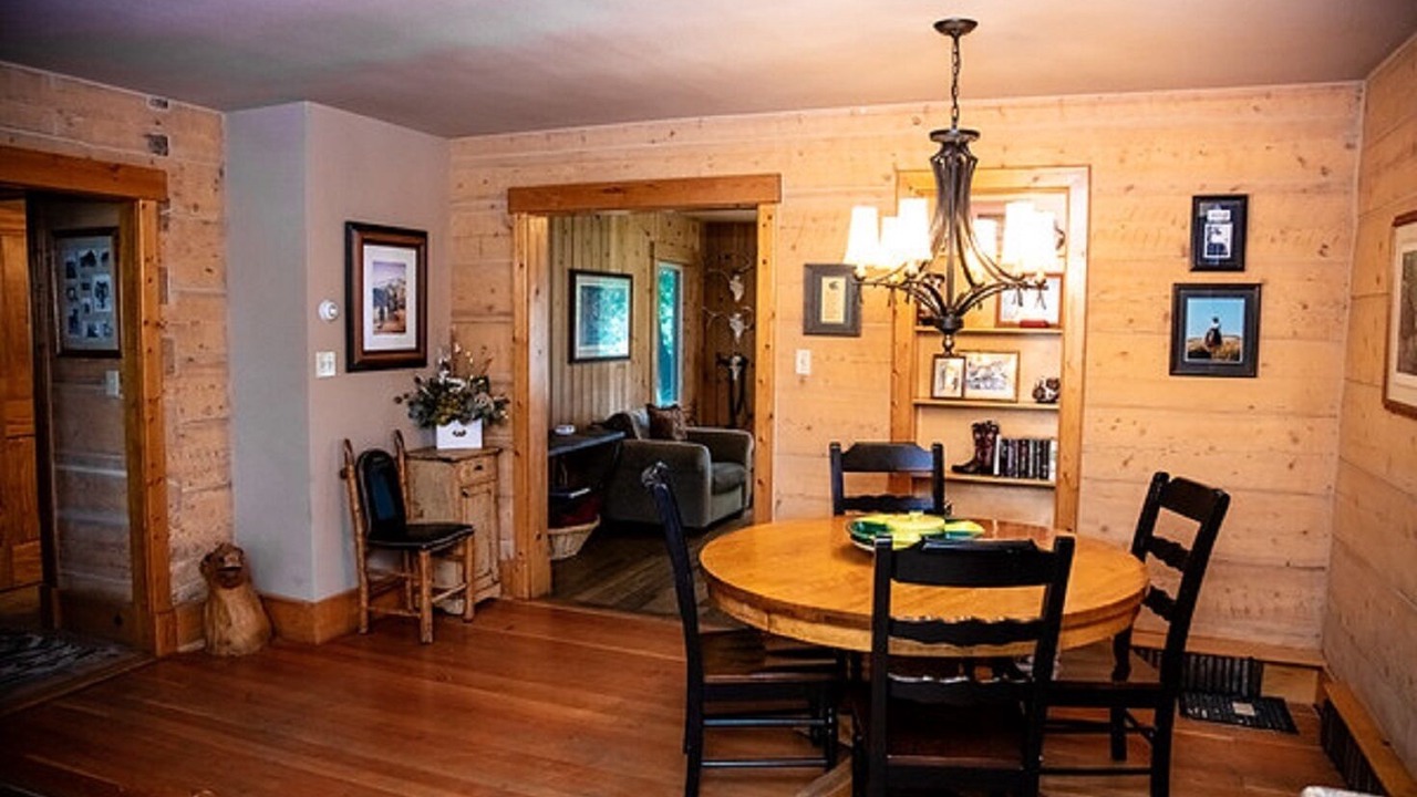 Photo of Bedroom in Meeker