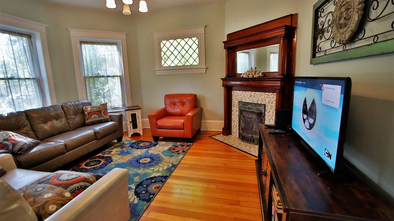 Photo of Livingroom in Old North End