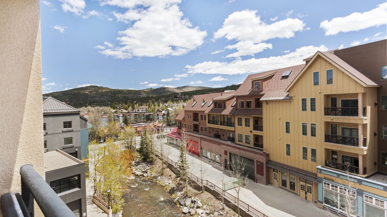 Photo of Patio Balcony in Peak 9
