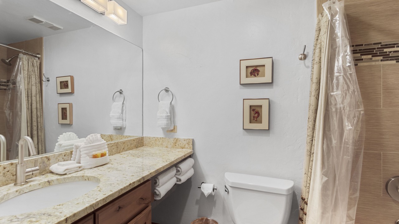 Photo of Bathroom in Peak 9