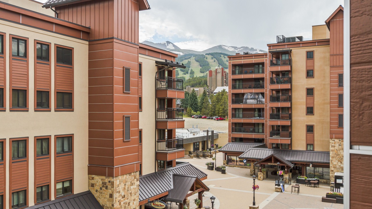 Photo of Patio Balcony in Peak 9