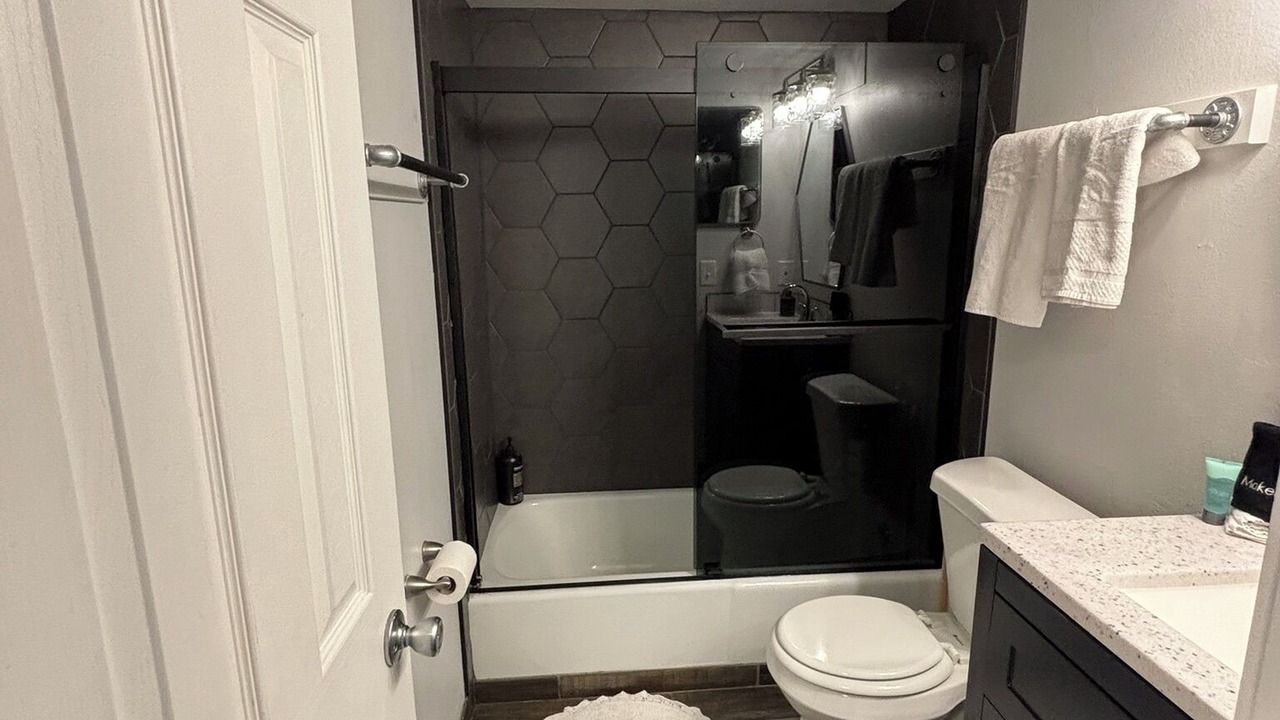Photo of Bathroom in University Park