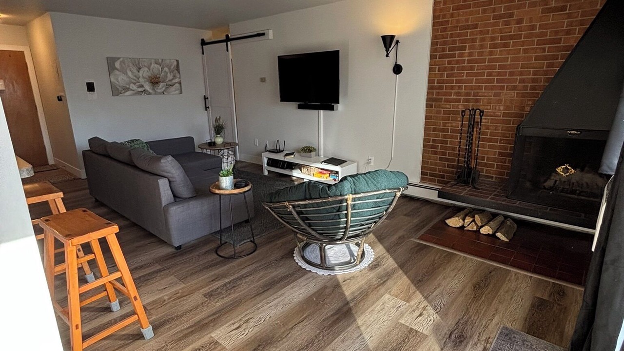Photo of Livingroom in University Park