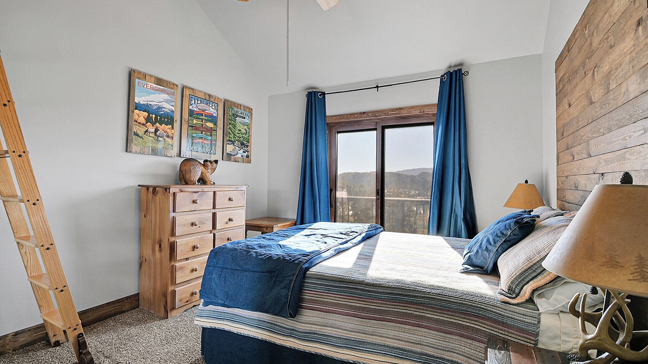 Photo of Bedroom in Evergreen