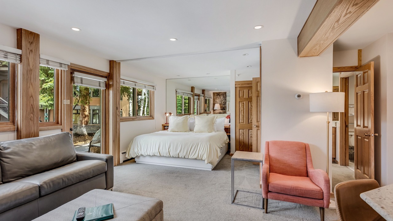 Photo of Bedroom in Snowmass Village