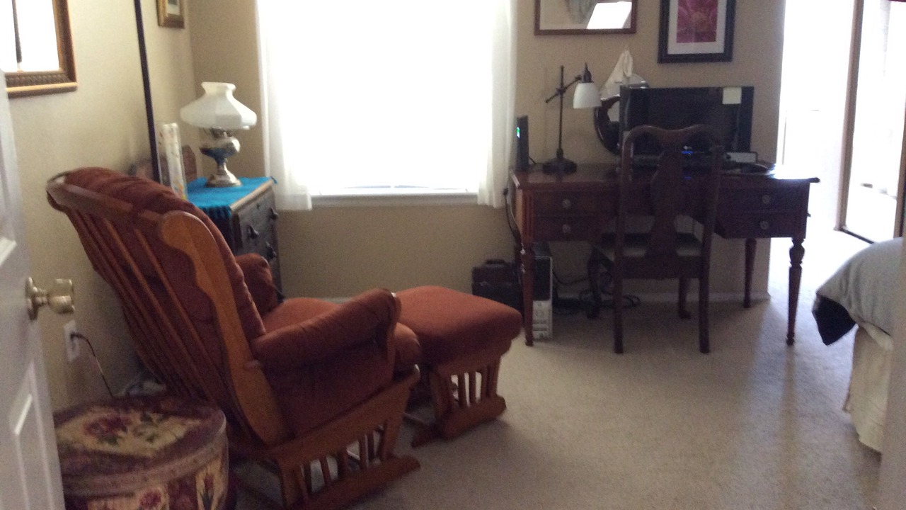Photo of Livingroom in Aurora
