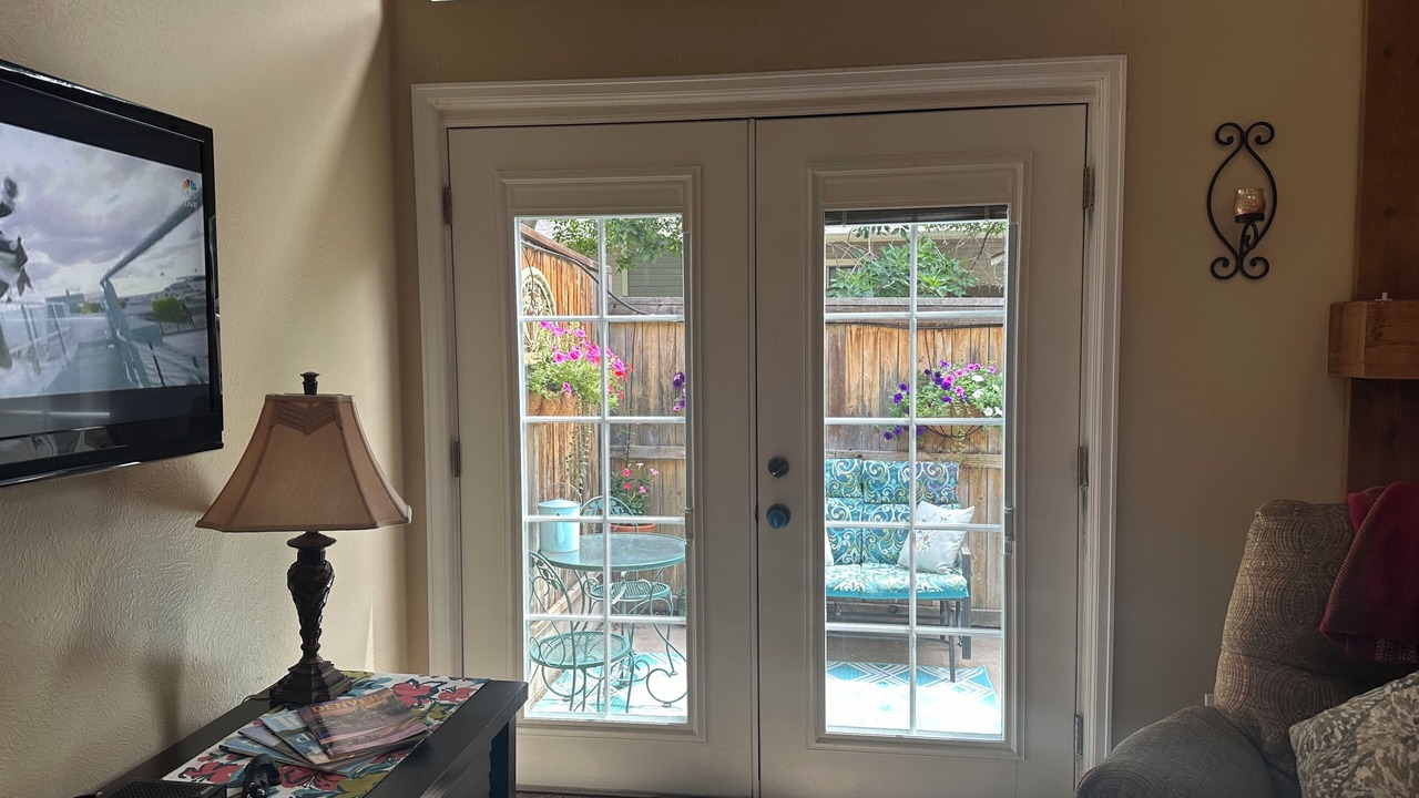 Photo of Livingroom in Aurora