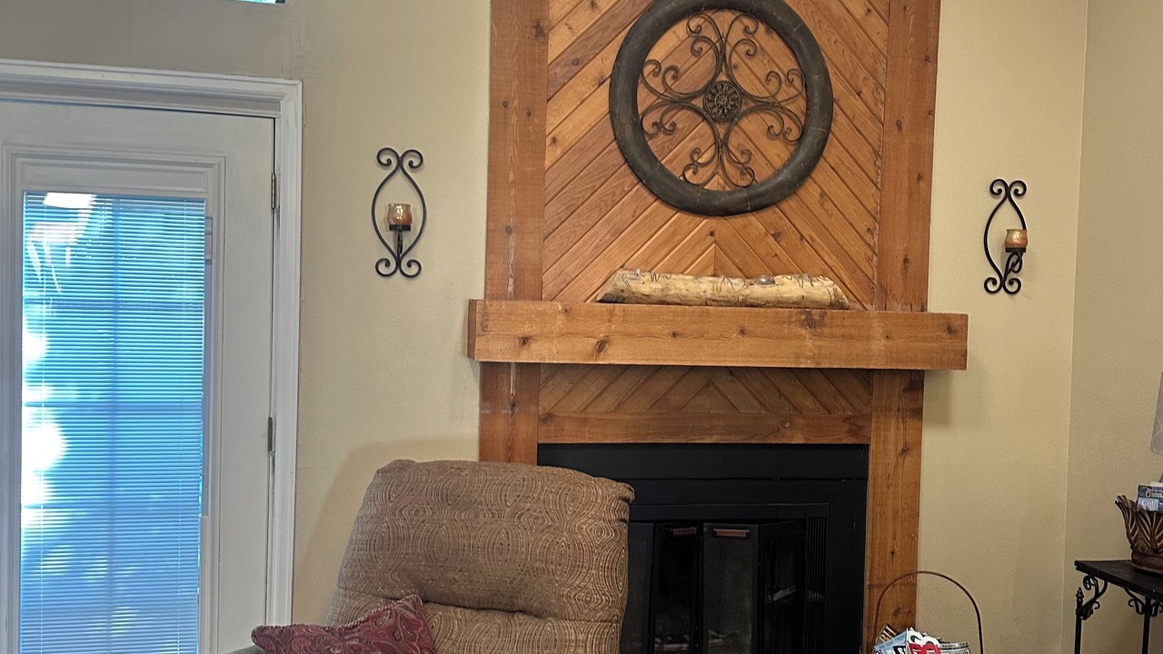 Photo of Livingroom in Aurora