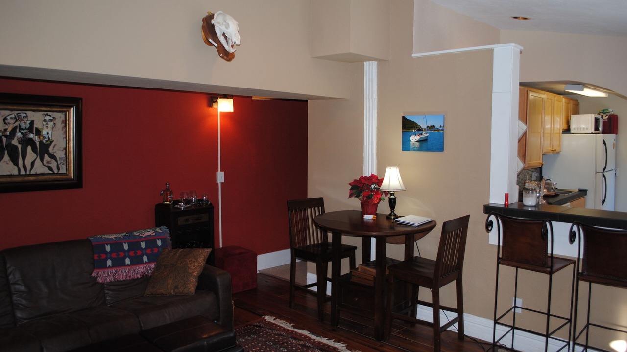 Photo of Livingroom in Mapleton Hill
