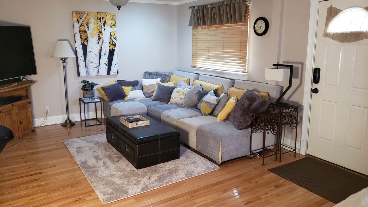 Photo of Livingroom in Sloan Lake