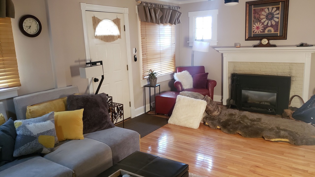 Photo of Livingroom in Sloan Lake