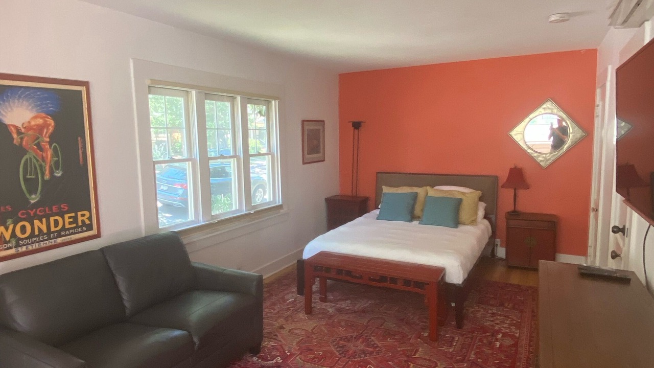 Photo of Bedroom in Mapleton Hill
