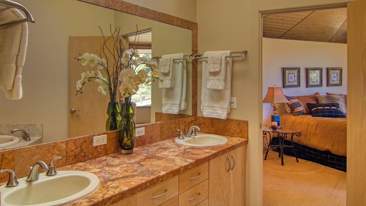 Photo of Bathroom in Woodland Park