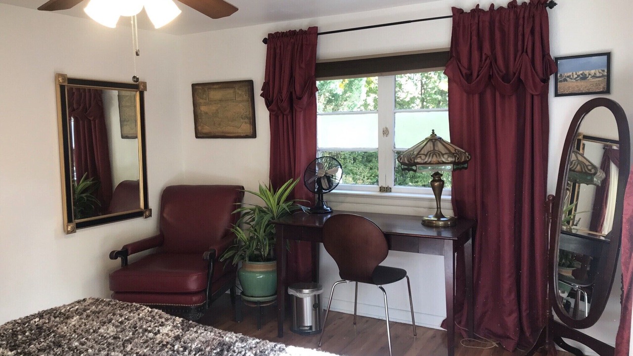 Photo of Bedroom in Broadmoor
