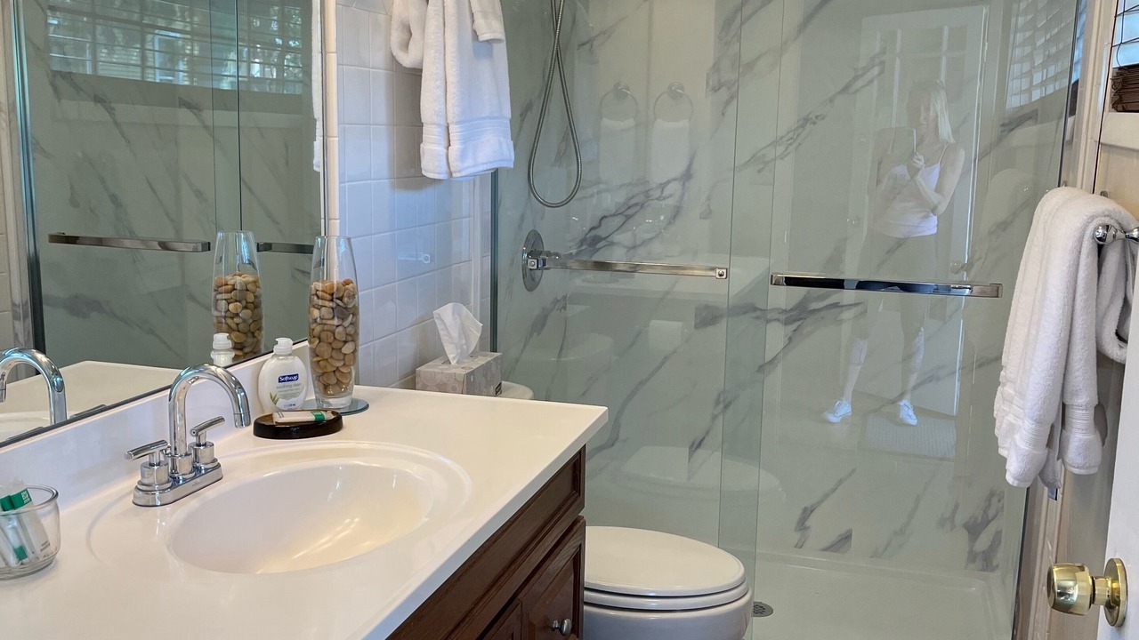 Photo of Bathroom in Broadmoor
