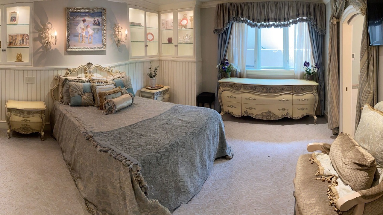 Photo of Bedroom in Broadmoor