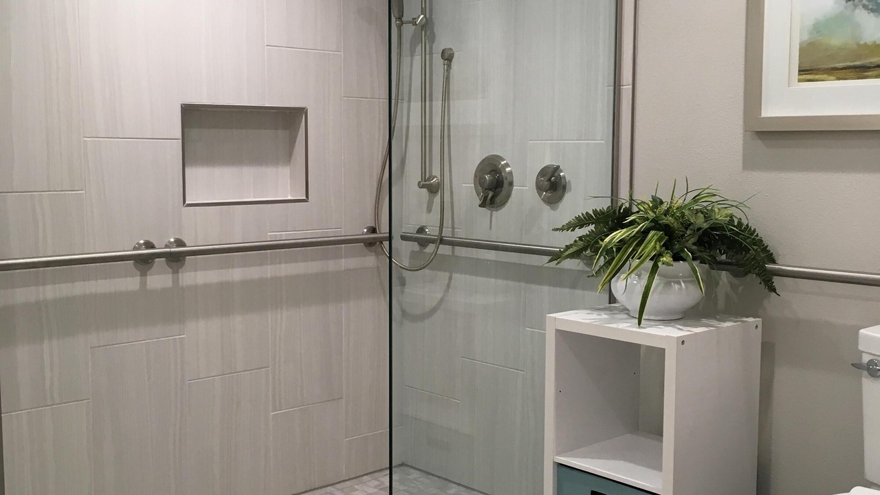 Photo of Bathroom in Palisade