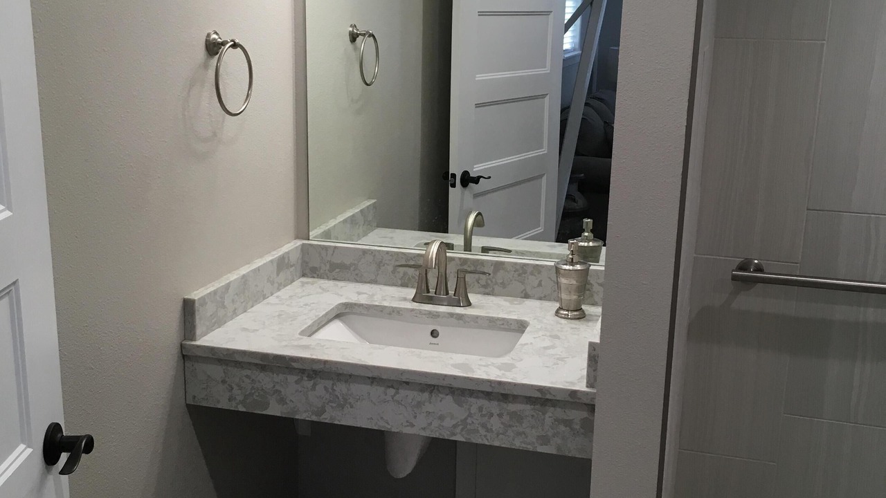 Photo of Bathroom in Palisade