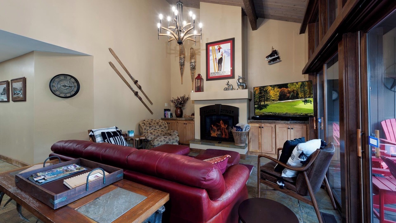 Photo of Livingroom in Purgatory
