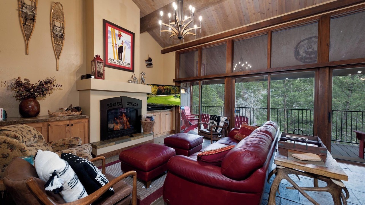 Photo of Livingroom in Purgatory