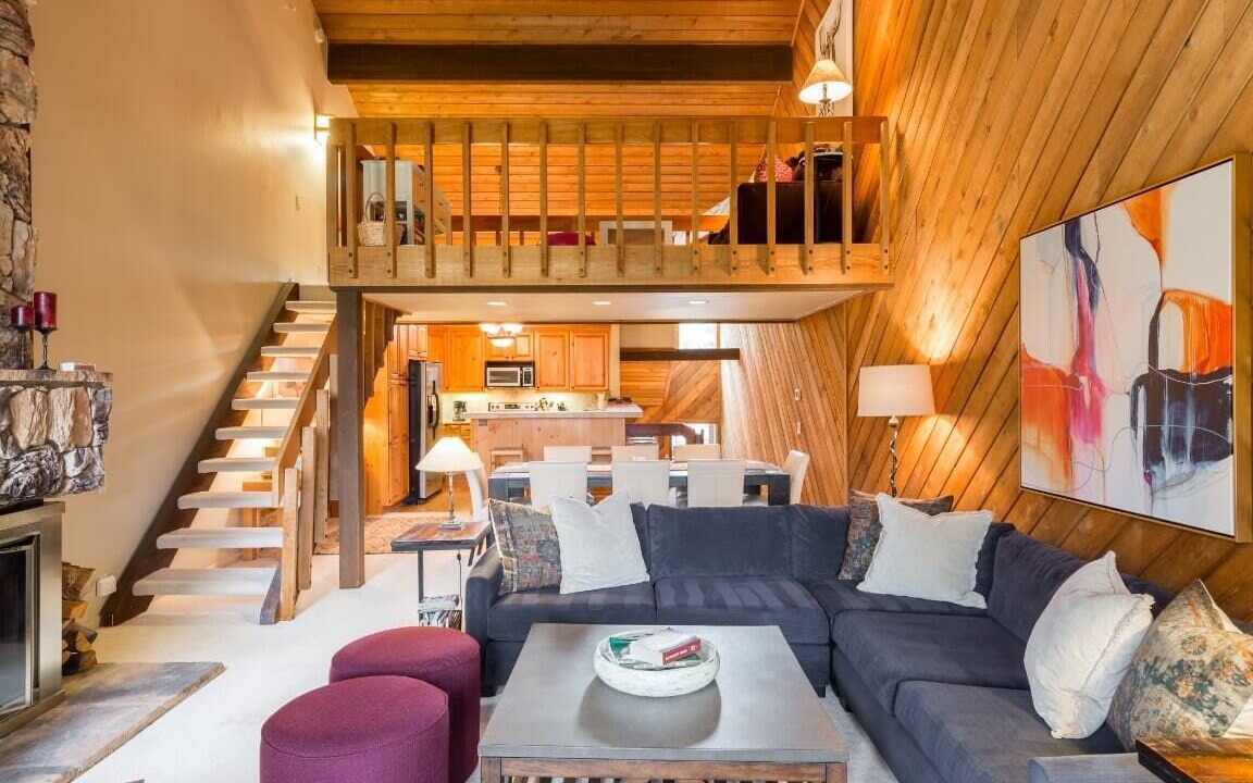 Photo of Livingroom in Avon