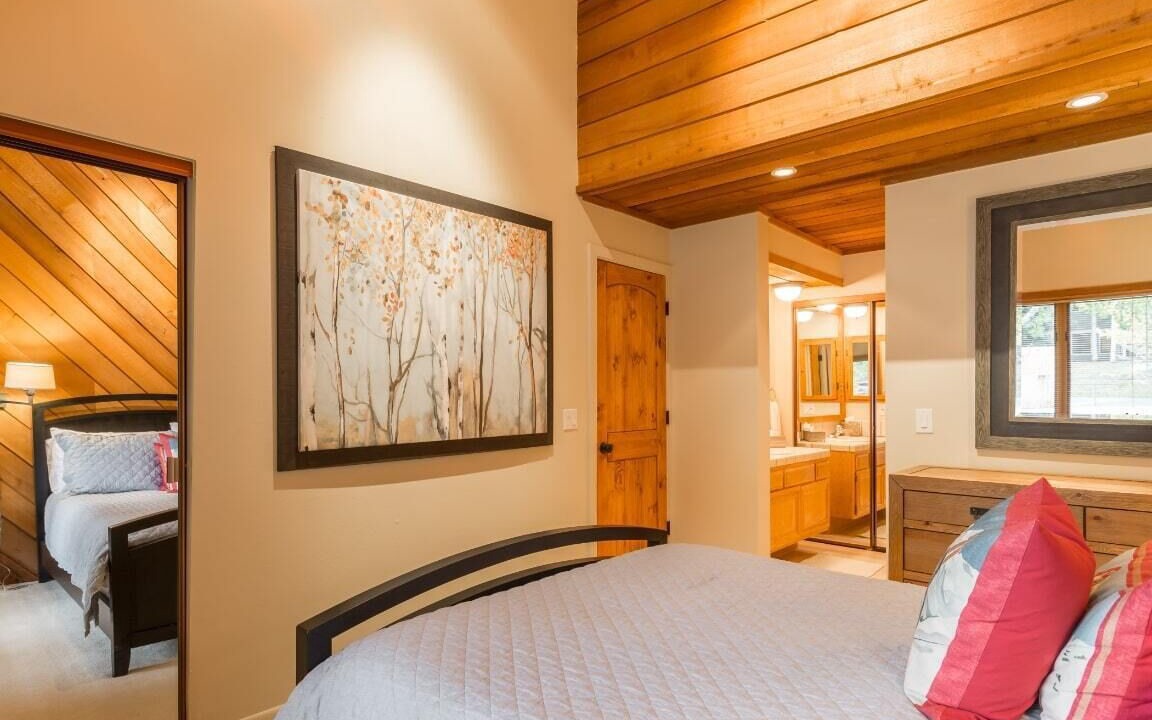 Photo of Bedroom in Avon