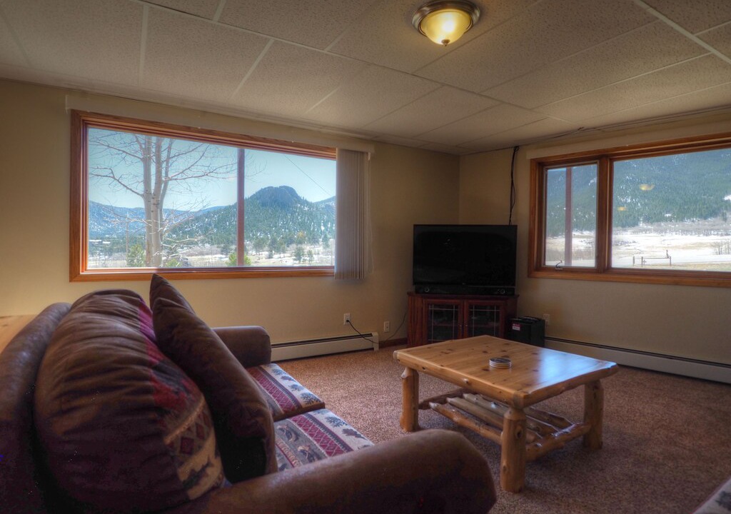 Photo of Livingroom in Estes Park