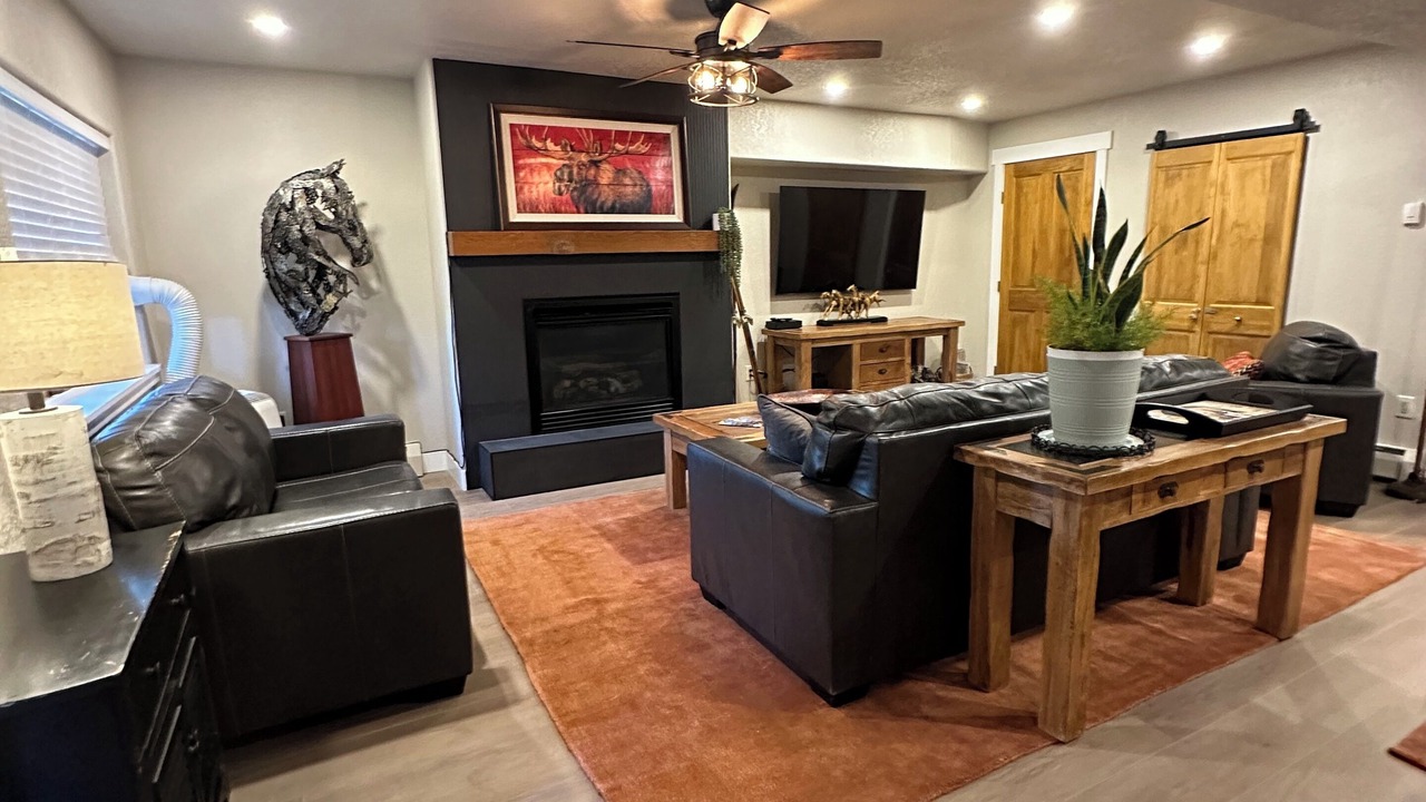 Photo of Livingroom in Downtown Steamboat Springs