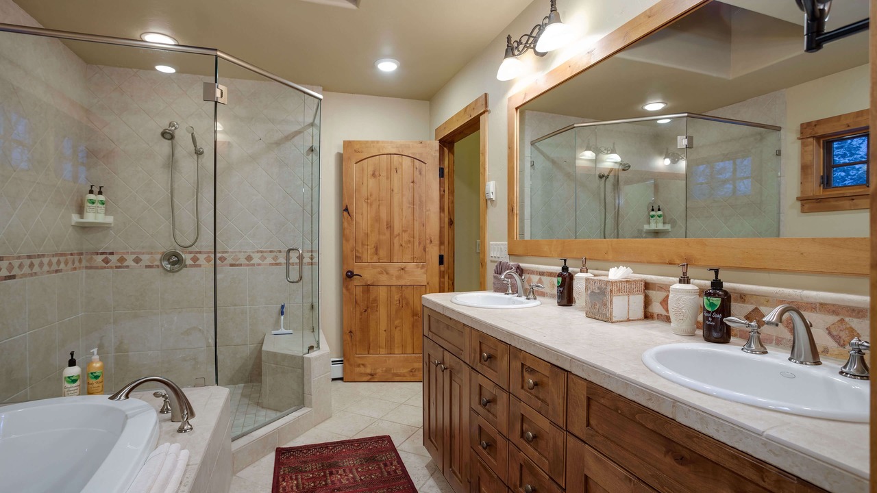 Photo of Bathroom in Fairway Meadows