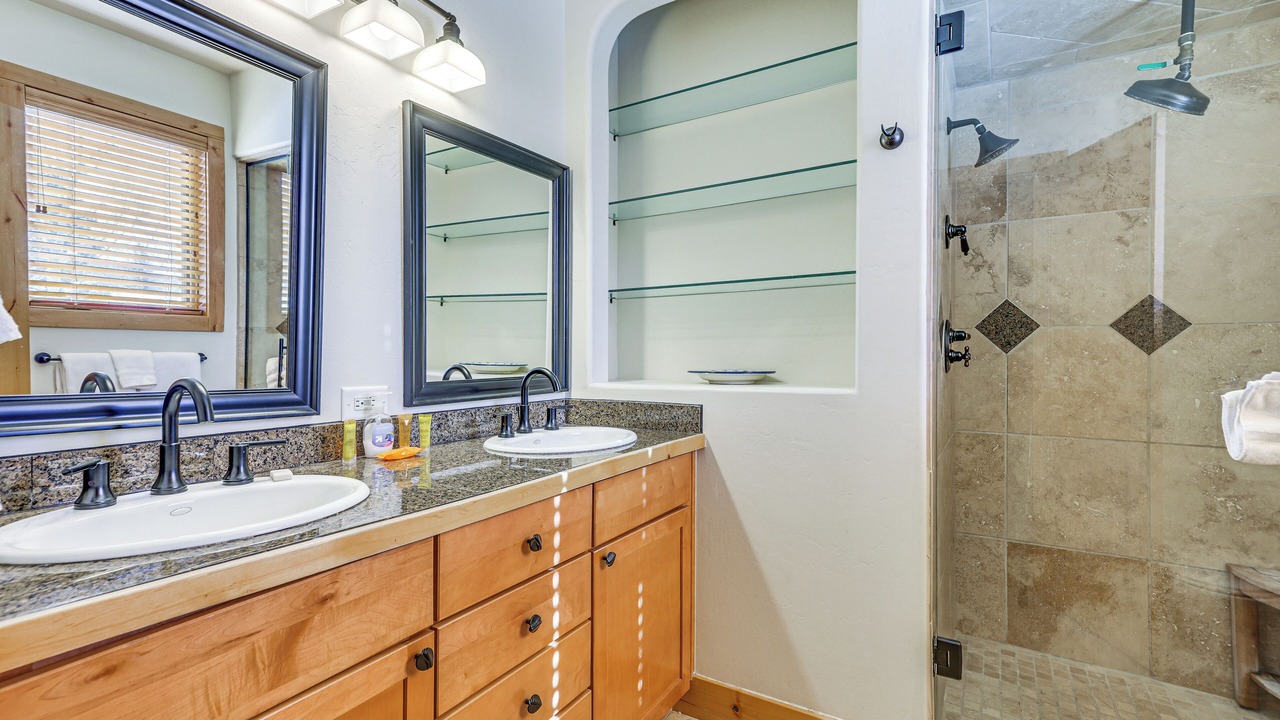 Photo of Bathroom in Frisco