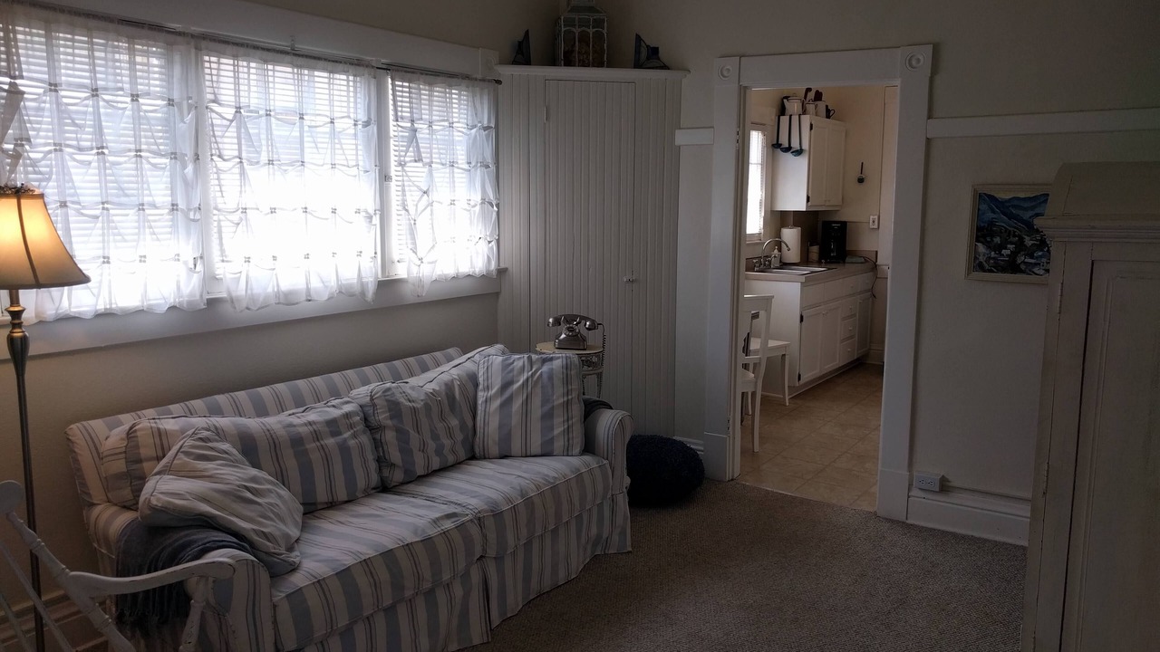 Photo of Bedroom in Manitou Springs Historic District
