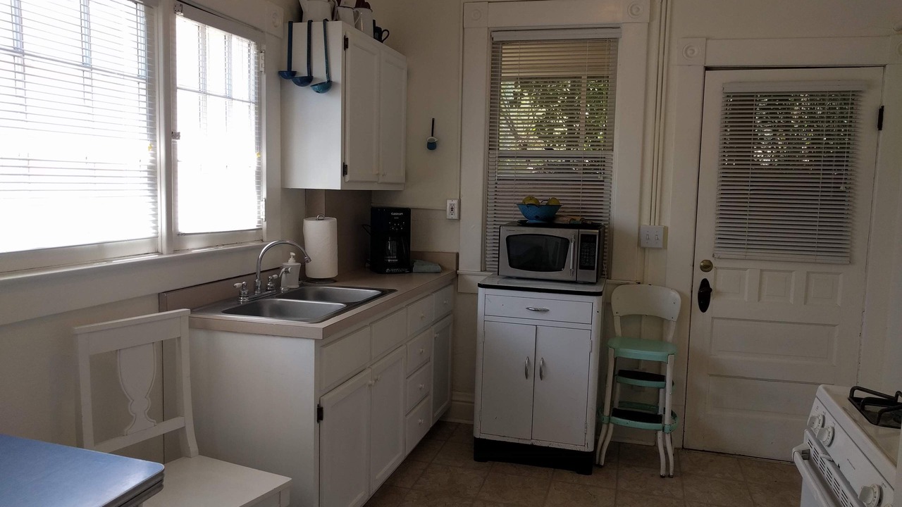 Photo of Kitchen in Manitou Springs Historic District