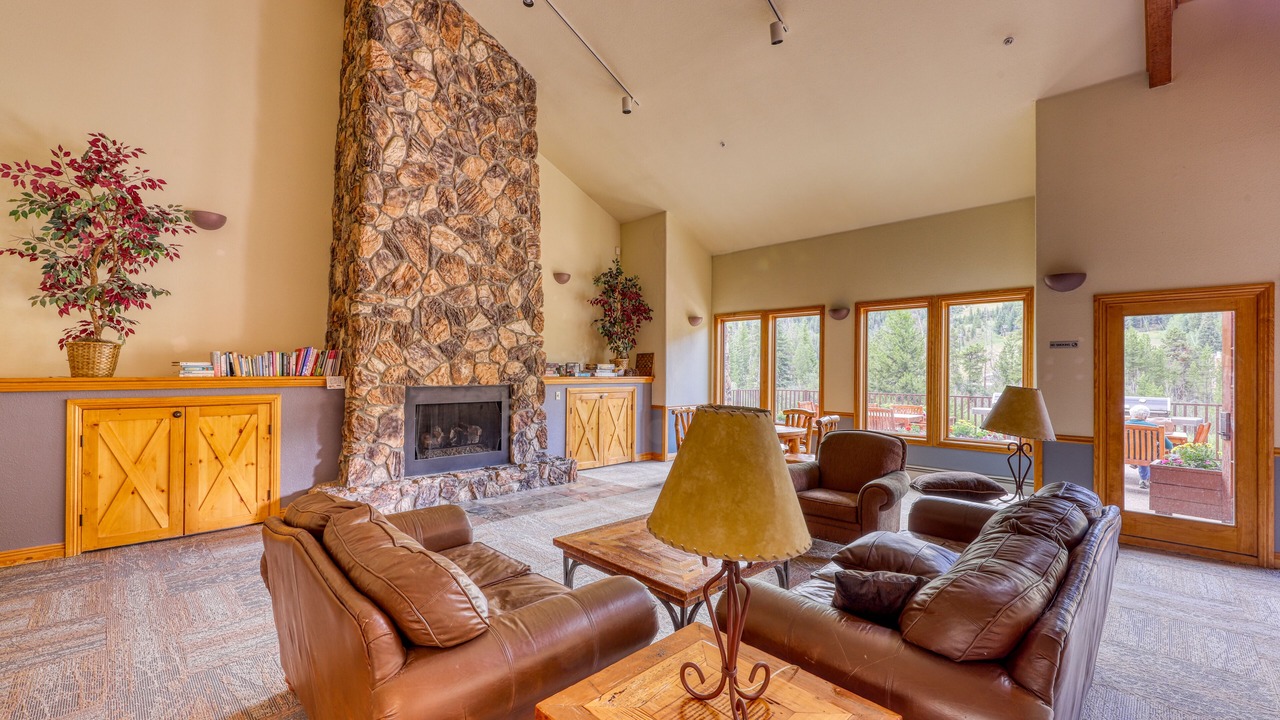 Photo of Livingroom in Mountain House