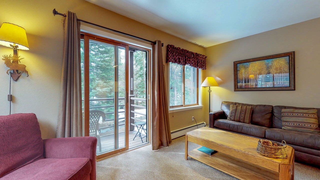 Photo of Livingroom in Four O'Clock