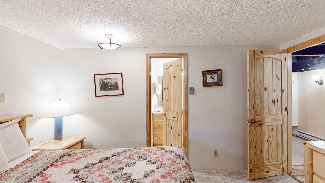 Photo of Bedroom in Copper Mountain Village